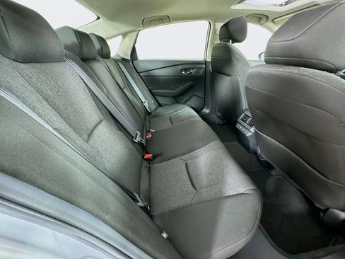 Used 2025 Honda Accord SE image 36