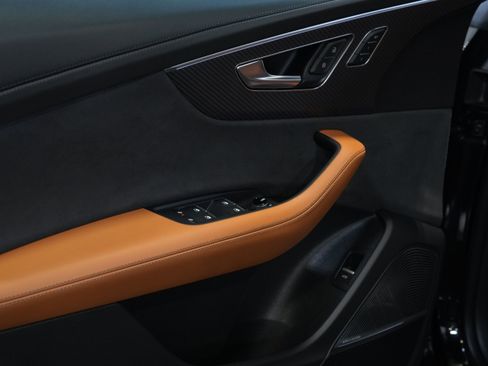 Used 2023 Audi RS Q8 image 23