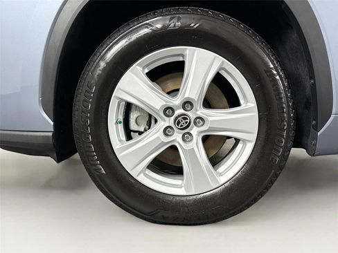 Used 2024 Toyota Highlander LE image 42