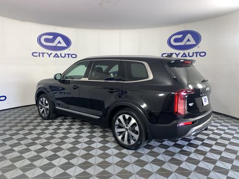 Used 2022 Kia Telluride EX w/ EX Premium Package FWD image 5