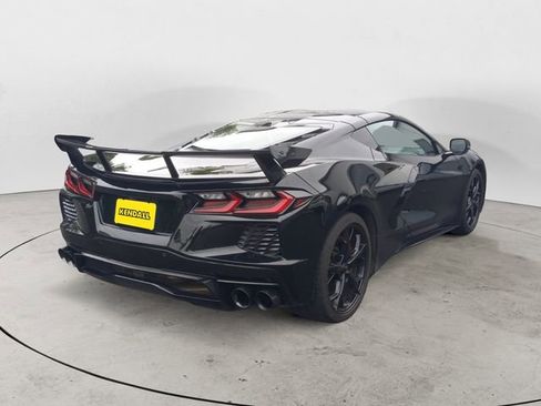 Used 2021 Chevrolet Corvette Stingray Premium Cpe w/ Z51 Performance Package RWD image 5