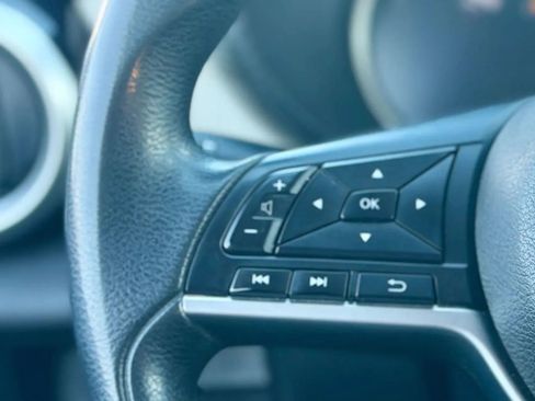 Used 2020 Nissan Versa SV image 18