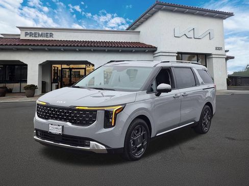 New 2026 Kia Carnival SX FWD image 4