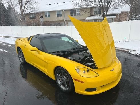 Used 2006 Chevrolet Corvette Coupe w/ Preferred Equipment Group image 22