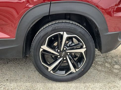 Used 2023 Chevrolet TrailBlazer RS w/ Convenience Package AWD/4WD image 30