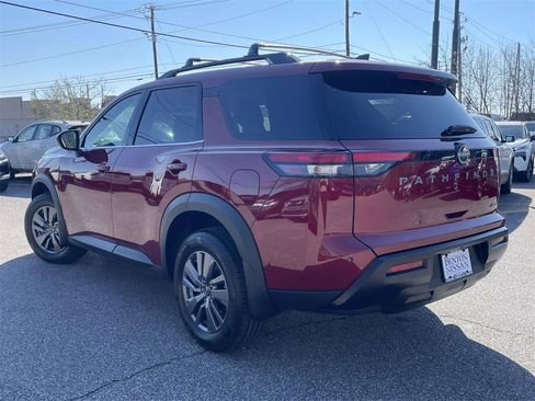 New 2026 Nissan Pathfinder SV image 4