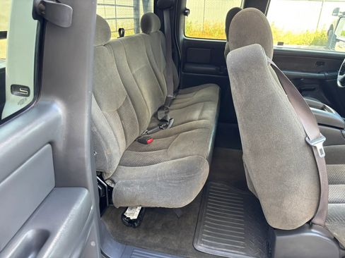 Used 2003 Chevrolet Silverado 2500 LS RWD image 13