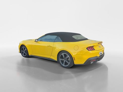 Used 2024 Ford Mustang Premium image 6