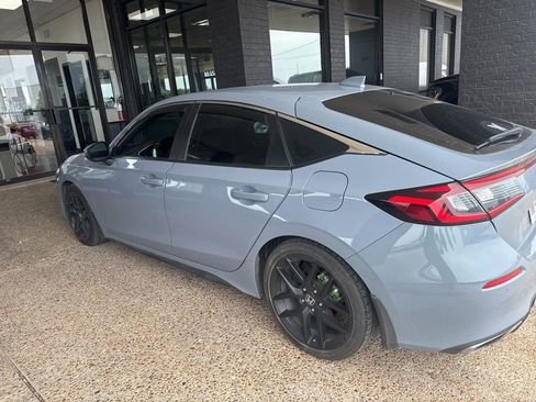 Used 2023 Honda Civic Sport Touring image 3