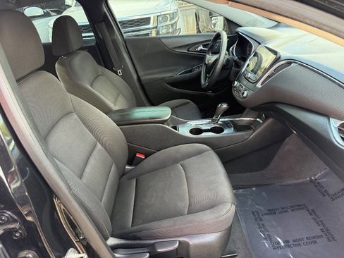 Used 2019 Chevrolet Malibu LT image 15
