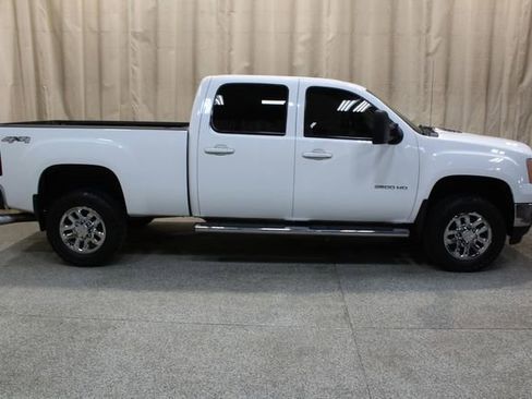Used 2013 GMC Sierra 2500 SLT w/ SLT Convenience Package image 3