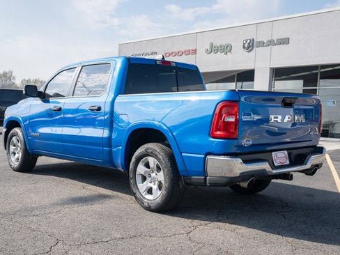 Used 2025 RAM 1500 Big Horn AWD/4WD image 3