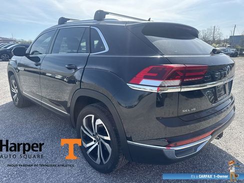 Used 2023 Volkswagen Atlas Cross Sport SEL image 3
