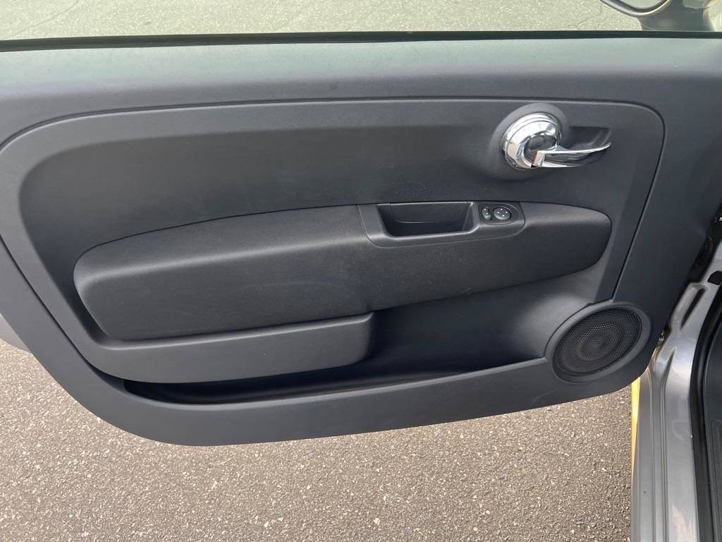 Used 2015 FIAT 500 Pop FWD image 11