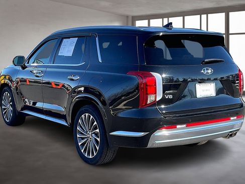 Used 2024 Hyundai Palisade Calligraphy image 4