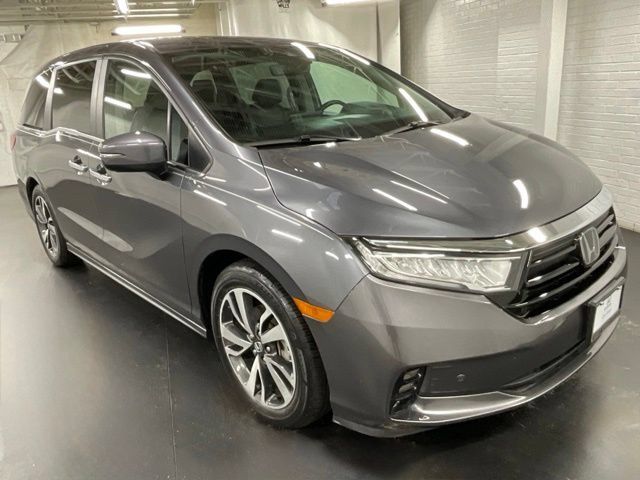 Certified 2024 Honda Odyssey Touring image 7