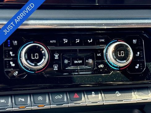 Used 2025 GMC Sierra 1500 Denali Ultimate AWD/4WD image 19