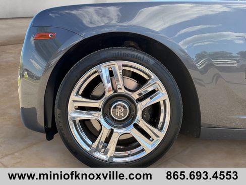 Used 2015 Rolls-Royce Ghost RWD image 9