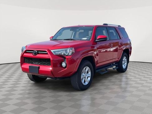 Used 2020 Toyota 4Runner SR5 image 3