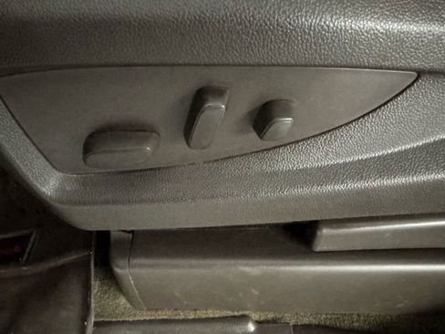 Used 2014 Chevrolet Silverado 1500 High Country w/ High Country Premium Package image 14