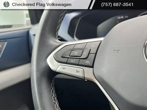 Used 2023 Volkswagen Taos SE AWD/4WD image 33