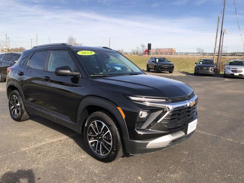 Used 2024 Chevrolet TrailBlazer LT w/ Convenience Package image 7
