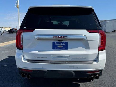 Used 2021 GMC Yukon Denali w/ Denali Premium Package image 8