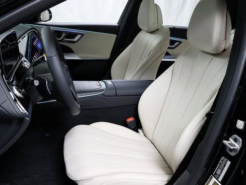 New 2026 Mercedes-Benz E 350 4MATIC Sedan image 12