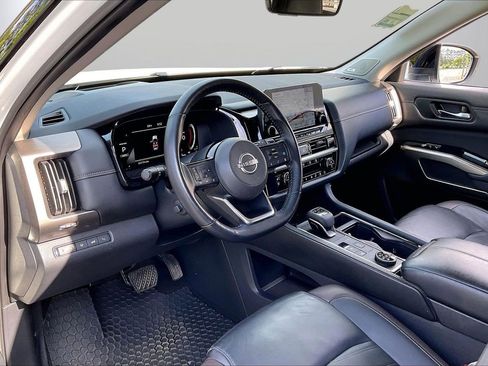 Used 2023 Nissan Pathfinder Platinum AWD/4WD image 21