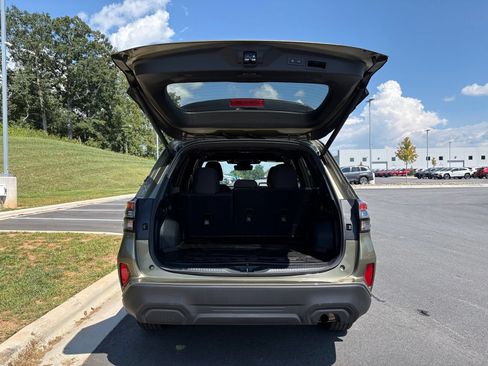Certified 2025 Subaru Forester Premium w/ Convenience Package #2 AWD/4WD image 11