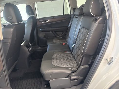 New 2026 Volkswagen Atlas SEL Premium R-Line AWD/4WD image 28