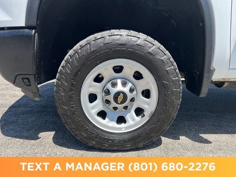 Used 2025 Chevrolet Silverado 3500 W/T AWD/4WD image 23