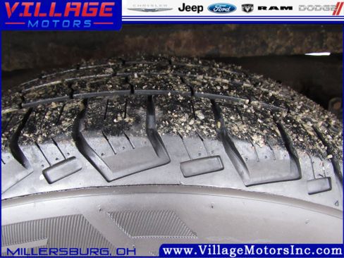 Used 2022 Chevrolet Express 3500 w/ Power Convenience Package image 8