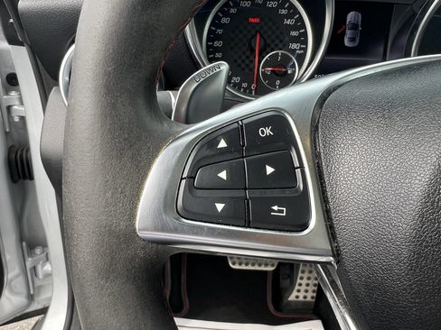 Used 2018 Mercedes-Benz SLC 43 AMG image 19