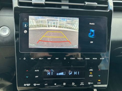 Used 2024 Hyundai Tucson Blue image 14