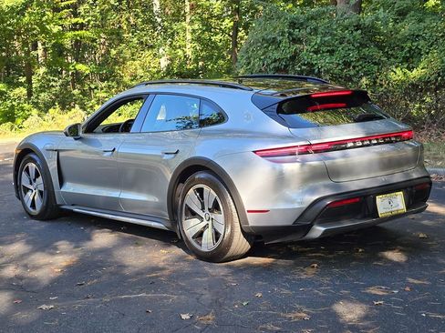 Used 2023 Porsche Taycan 4 Cross Turismo w/ Premium Package image 5