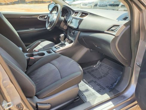 Used 2019 Nissan Sentra SV FWD image 28