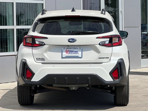 Used 2026 Subaru Crosstrek 2.5i Limited w/ Crosstrek Mirror Package AWD/4WD image 5