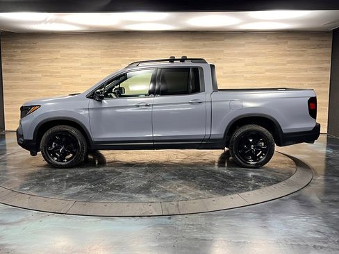 Used 2023 Honda Ridgeline Black Edition image 18