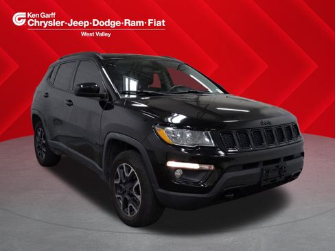 Used 2019 Jeep Compass Sport image 1