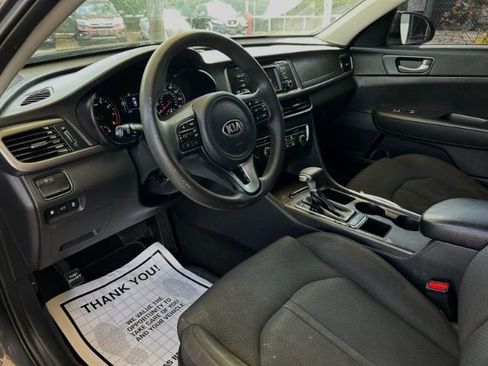 Used 2017 Kia Optima LX image 11