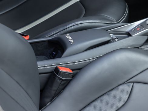 Used 2021 Ferrari F8 Tributo image 80