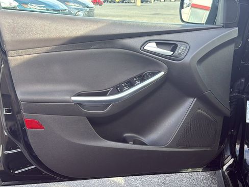 Used 2018 Ford Focus ST image 10