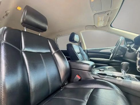 Used 2017 Nissan Pathfinder SL AWD/4WD image 11