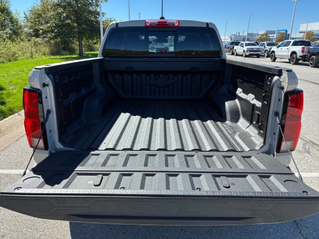 New 2026 Chevrolet Colorado ZR2 w/ Technology Package AWD/4WD image 16