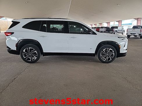 Used 2025 Buick Enclave Sport Touring AWD/4WD image 6