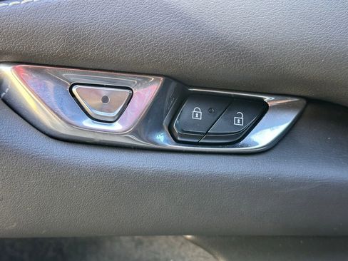 Used 2023 Chevrolet Corvette Stingray Coupe w/ 1LT image 17