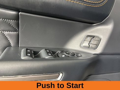 Used 2023 Ford Expedition Platinum image 9