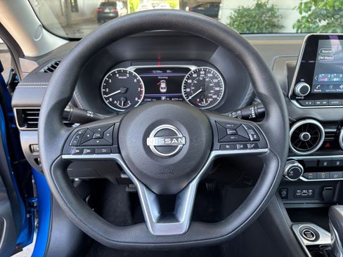 Used 2025 Nissan Sentra SV FWD image 27