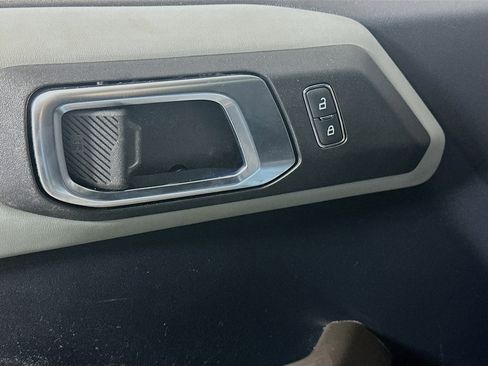 Used 2022 Ford Bronco Badlands w/ Sasquatch Package image 15